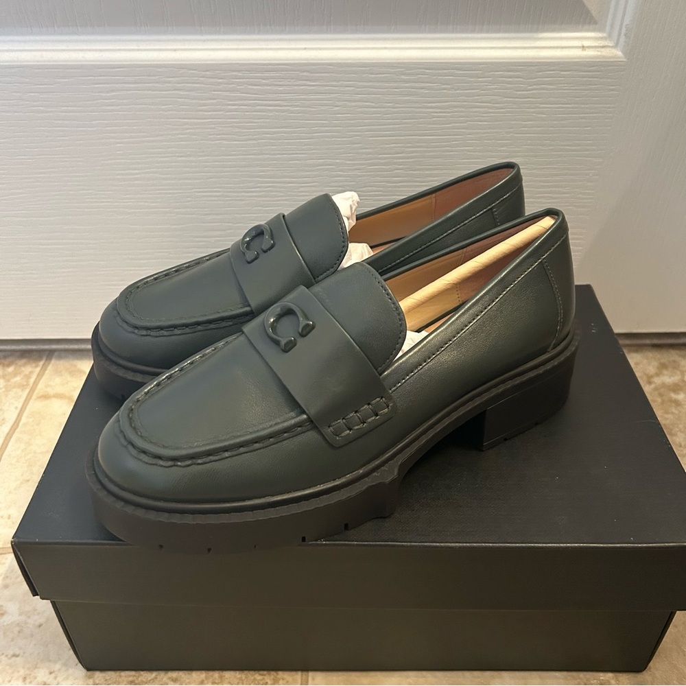 Coach Leah Amazon Green Leather Loafers Women’s Size 6.5